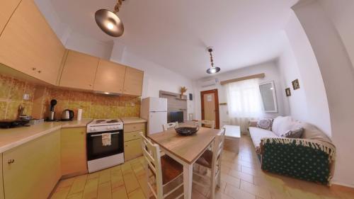 castleviewapartments_15_kitchen02
